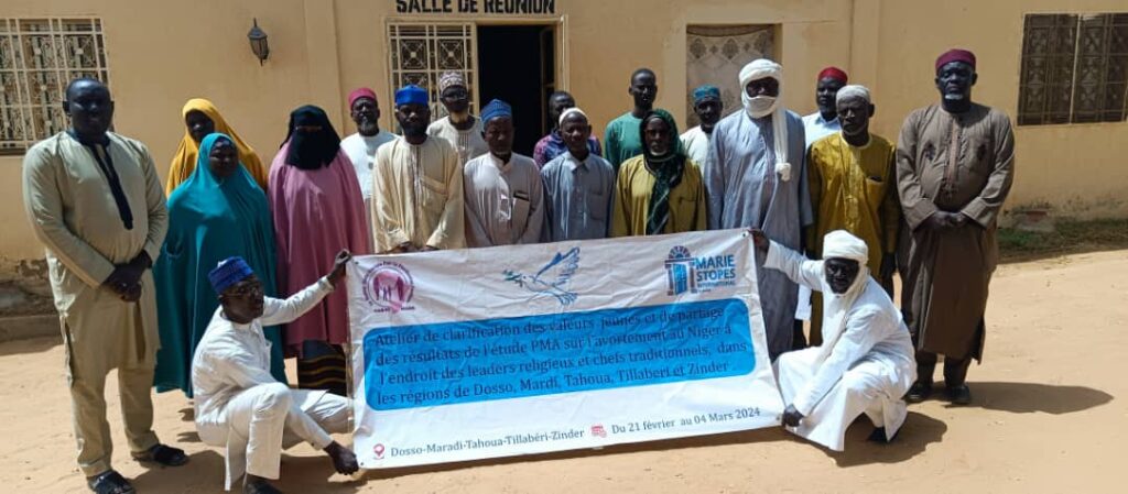 IMG_202404100_074418524-1024x449 La CAR /PF organise des rencontres de dissémination des résultats de l'enquête PMA et de l’étude de MSI sur l'avortement au Niger : Echanges fructueux avec les leaders religieux et les chefs traditionnels de plusieurs régions sur la thématique